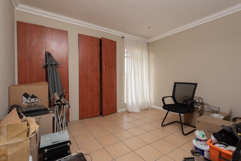 4 Bedroom Property for Sale in Elandspark Gauteng