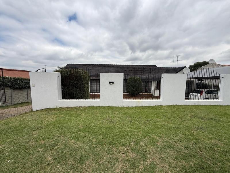 3 Bedroom Property for Sale in Winchester Hills Ext 3 Gauteng