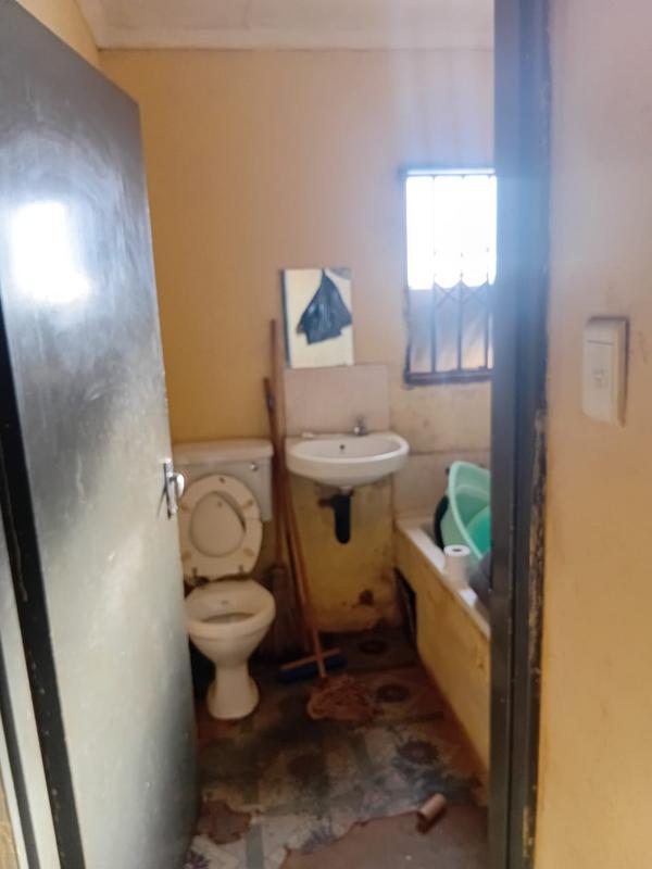 4 Bedroom Property for Sale in Daveyton Gauteng