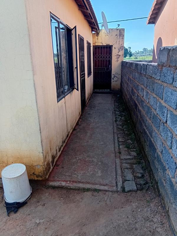 4 Bedroom Property for Sale in Daveyton Gauteng