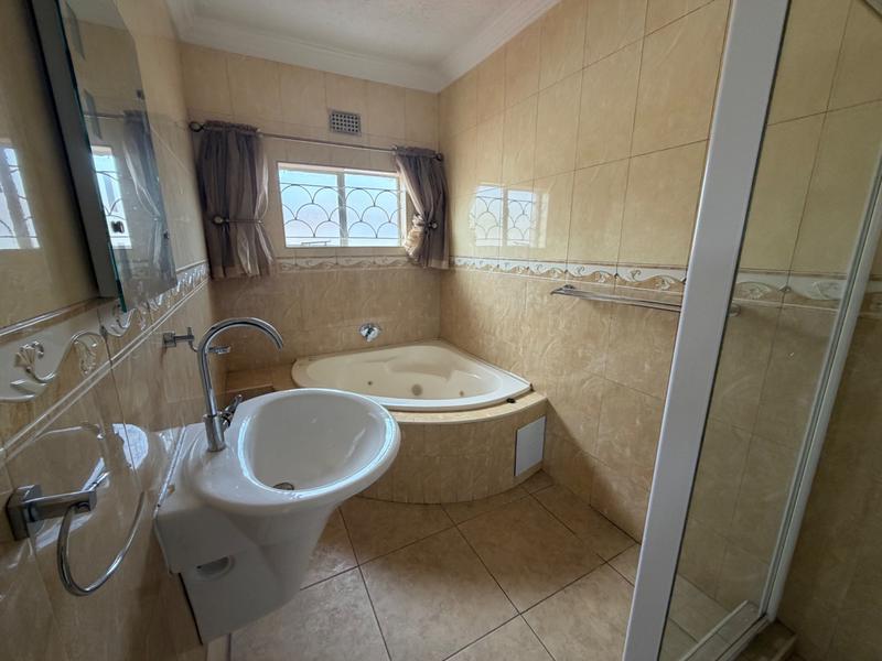 To Let 3 Bedroom Property for Rent in Laudium Gauteng