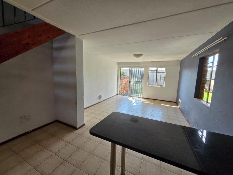 2 Bedroom Property for Sale in Edleen Gauteng