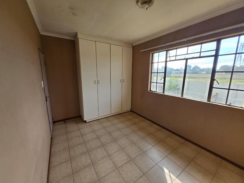 2 Bedroom Property for Sale in Edleen Gauteng