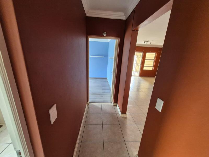 3 Bedroom Property for Sale in Morehill Gauteng