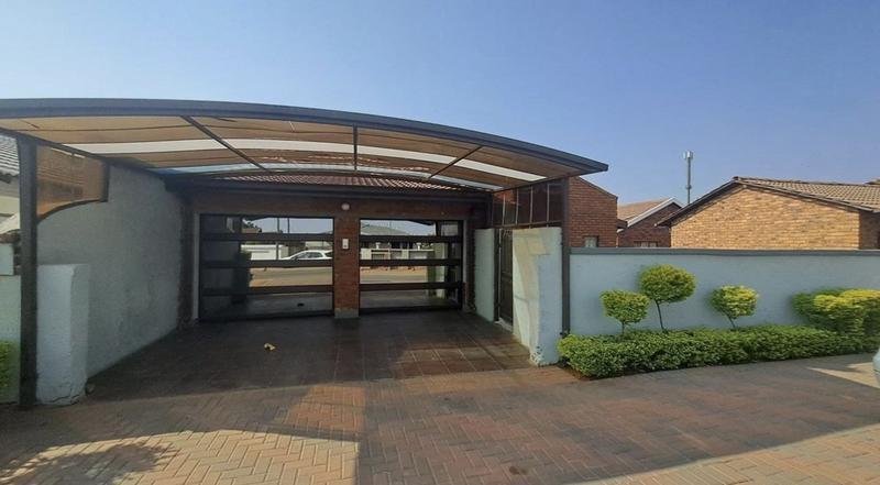 3 Bedroom Property for Sale in Mamelodi Gauteng