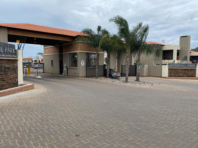 To Let 2 Bedroom Property for Rent in Goedeburg Gauteng