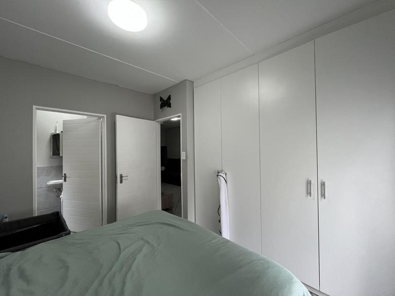 To Let 2 Bedroom Property for Rent in Norton Home Estate AH Gauteng