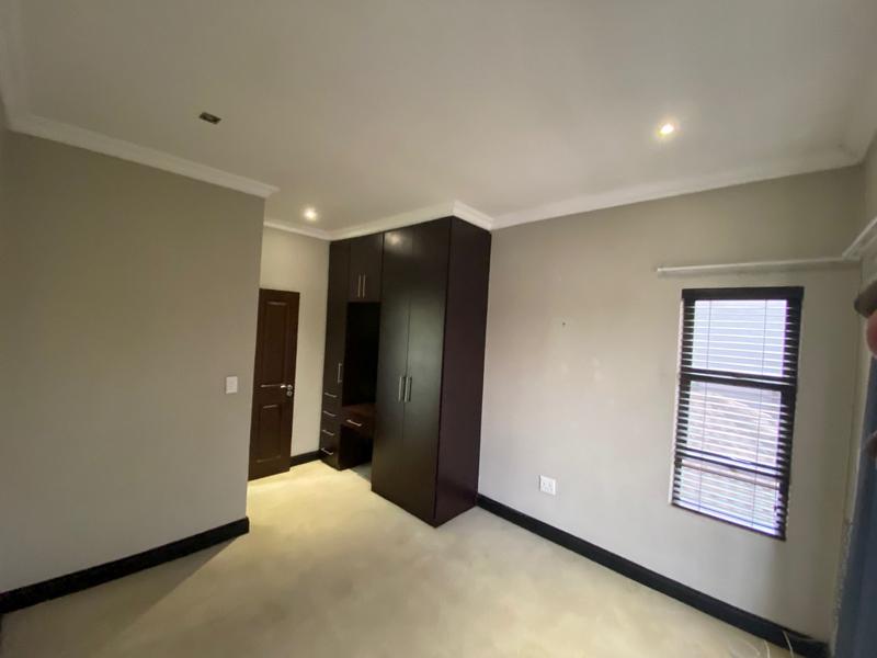 To Let 4 Bedroom Property for Rent in Van Riebeeck Park Gauteng
