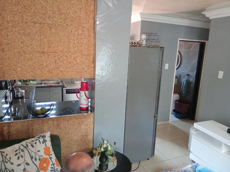 2 Bedroom Property for Sale in Albemarle Gauteng