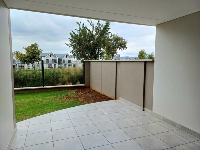 To Let 3 Bedroom Property for Rent in Waterfall Gauteng