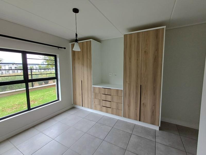 To Let 3 Bedroom Property for Rent in Waterfall Gauteng