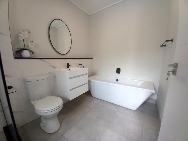 To Let 3 Bedroom Property for Rent in Waterfall Gauteng