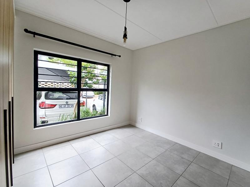 To Let 3 Bedroom Property for Rent in Waterfall Gauteng