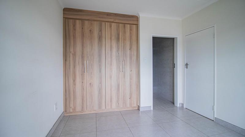 1 Bedroom Property for Sale in Modderfontein Gauteng