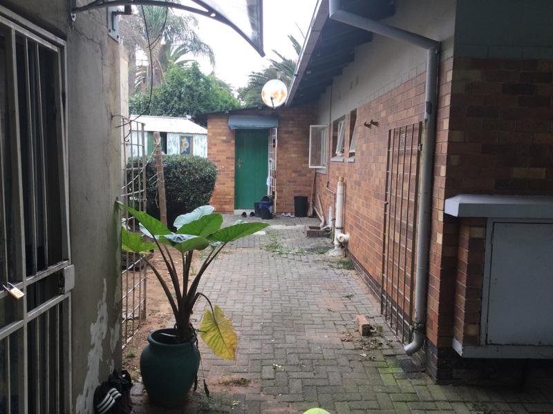 3 Bedroom Property for Sale in Kew Gauteng