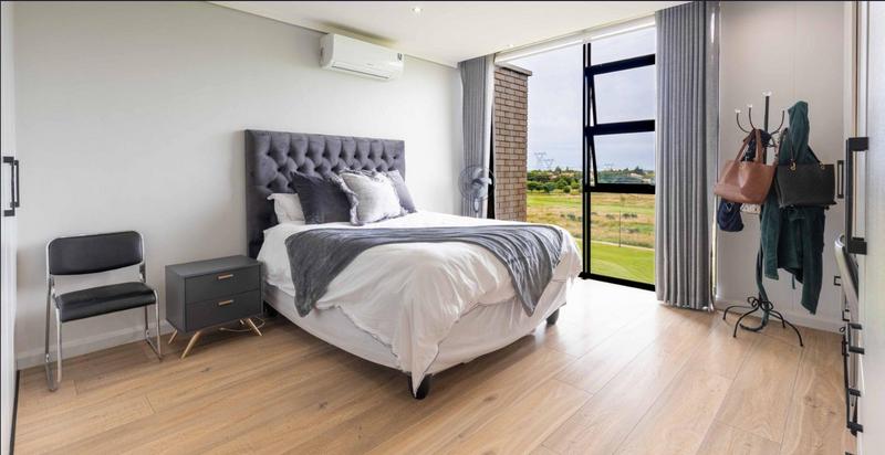 2 Bedroom Property for Sale in Midfield Estate Gauteng