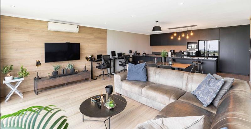 2 Bedroom Property for Sale in Midfield Estate Gauteng