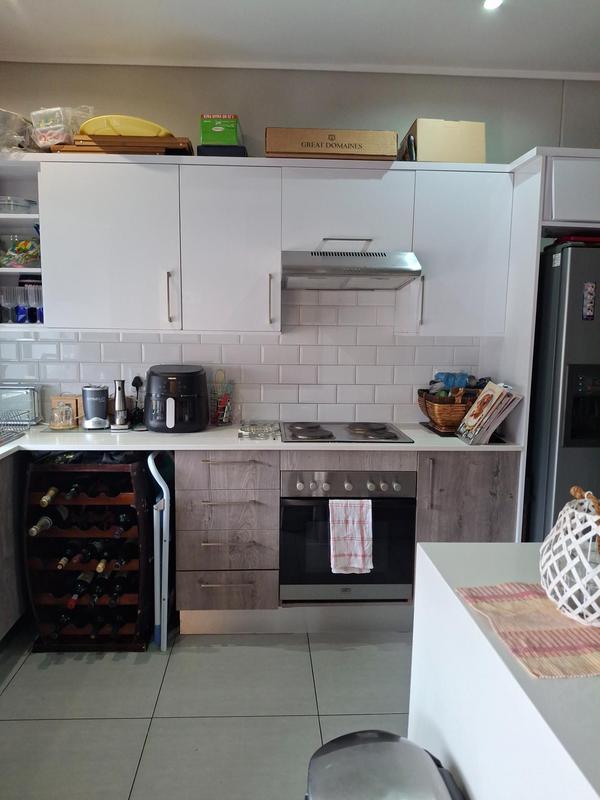 2 Bedroom Property for Sale in Linden Gauteng