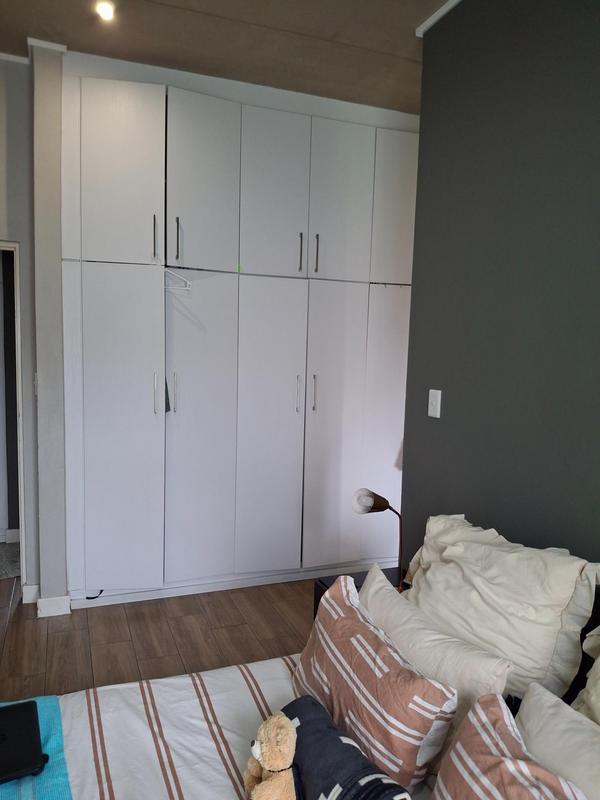 2 Bedroom Property for Sale in Linden Gauteng