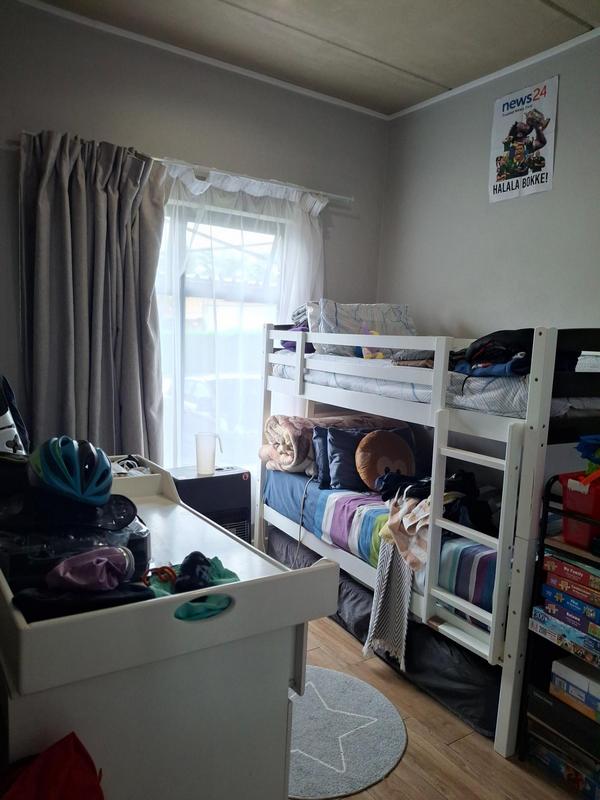 2 Bedroom Property for Sale in Linden Gauteng