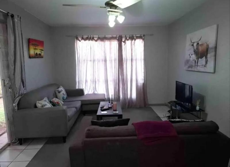 1 Bedroom Property for Sale in Brackendowns Gauteng