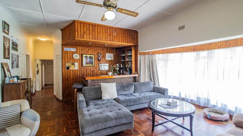 4 Bedroom Property for Sale in Linmeyer Gauteng