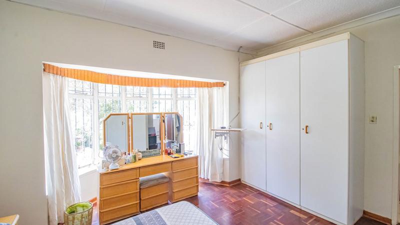 4 Bedroom Property for Sale in Linmeyer Gauteng