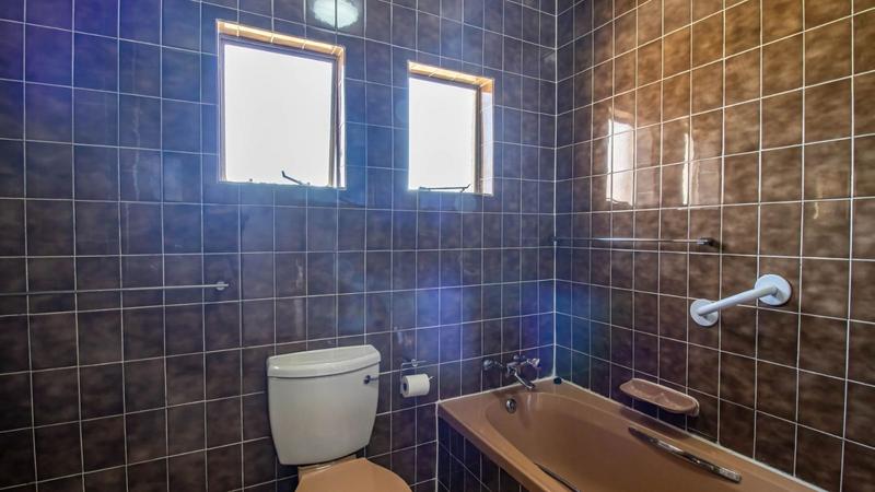 4 Bedroom Property for Sale in Linmeyer Gauteng