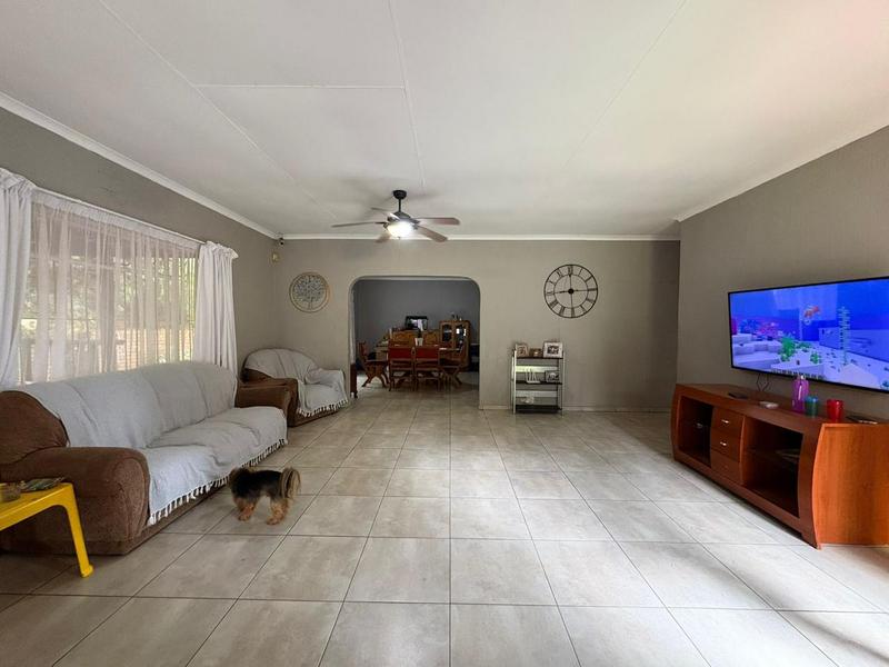 4 Bedroom Property for Sale in Mulbarton Gauteng