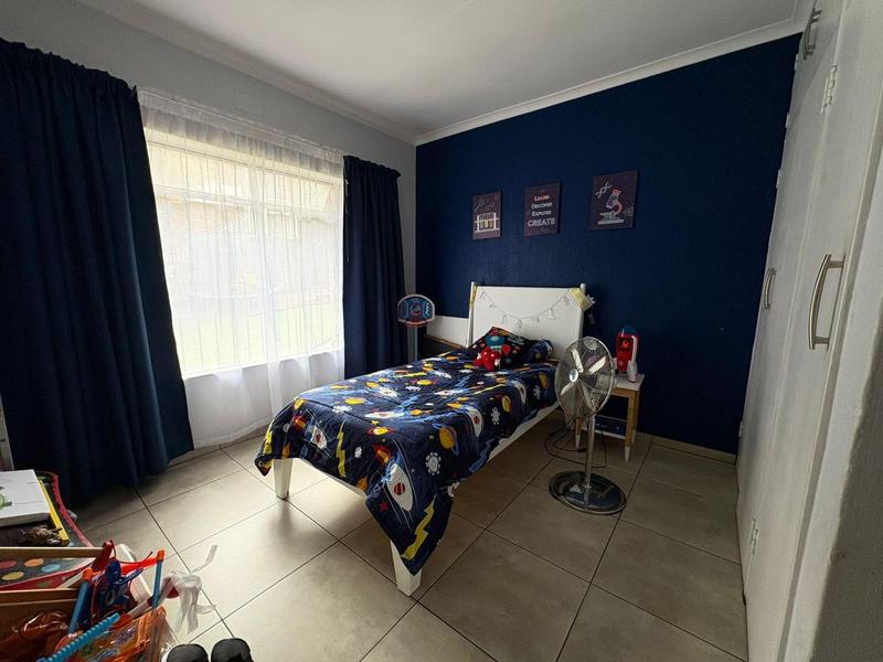 4 Bedroom Property for Sale in Mulbarton Gauteng