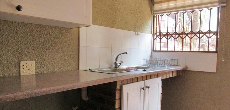 4 Bedroom Property for Sale in Glenvista Gauteng