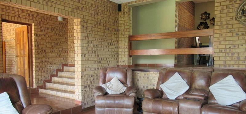 4 Bedroom Property for Sale in Glenvista Gauteng