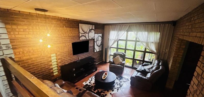 4 Bedroom Property for Sale in Glenvista Gauteng