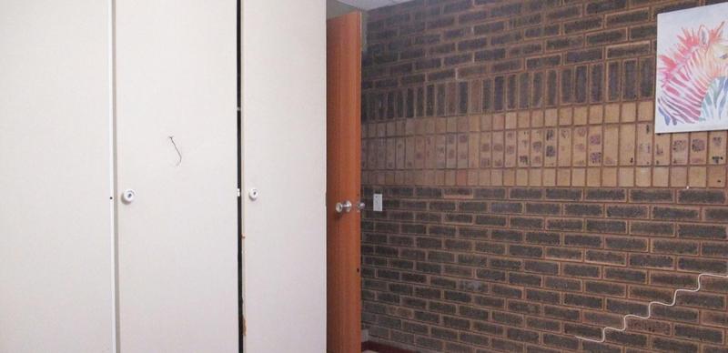 4 Bedroom Property for Sale in Glenvista Gauteng