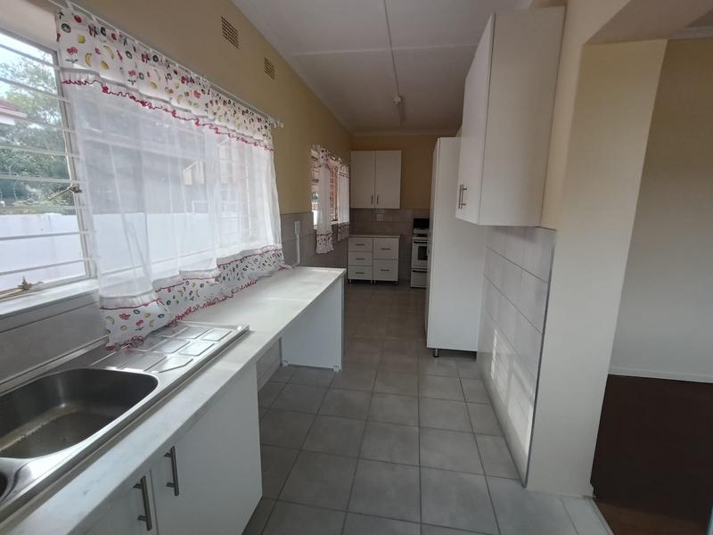 To Let 3 Bedroom Property for Rent in Strubenvale Gauteng