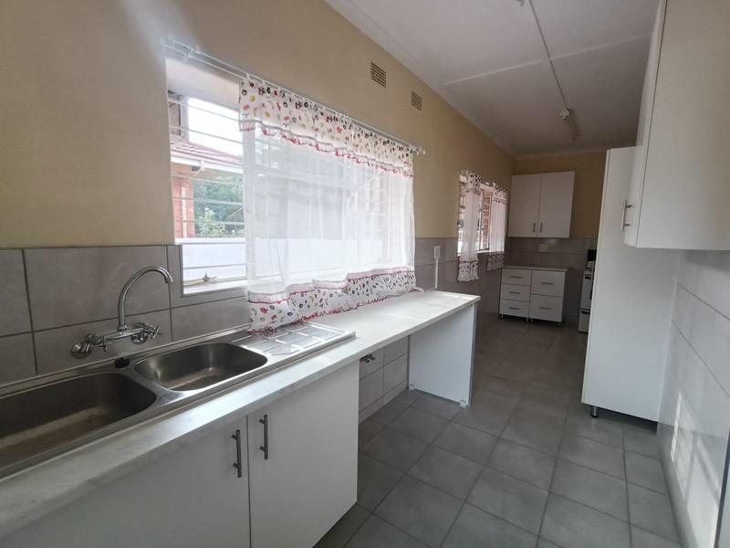 To Let 3 Bedroom Property for Rent in Strubenvale Gauteng