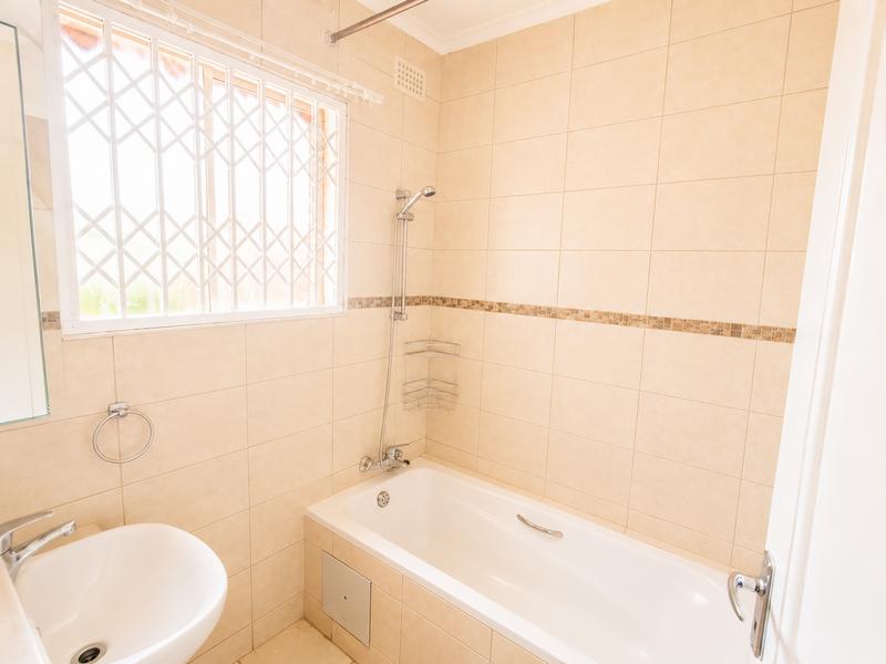 3 Bedroom Property for Sale in Strubenvale Gauteng