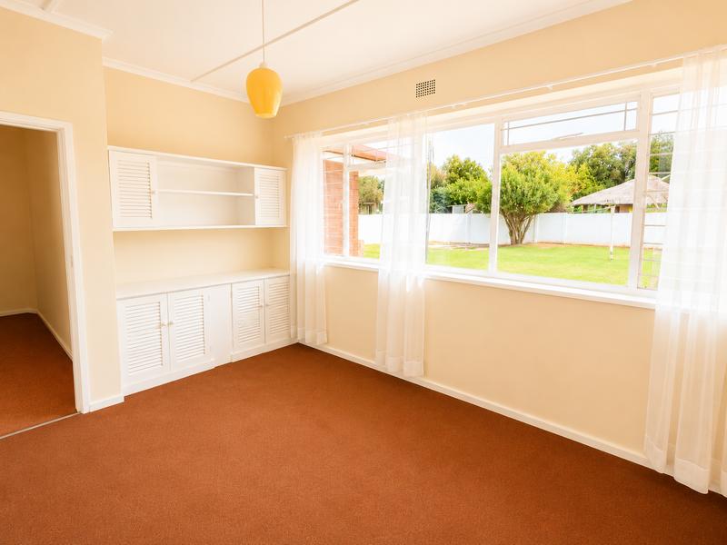 3 Bedroom Property for Sale in Strubenvale Gauteng