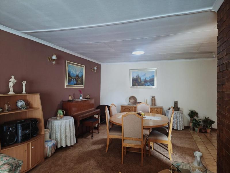 3 Bedroom Property for Sale in Goedeburg Gauteng