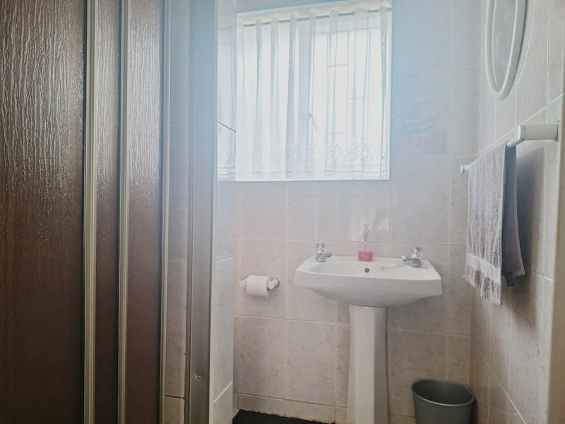 3 Bedroom Property for Sale in Goedeburg Gauteng