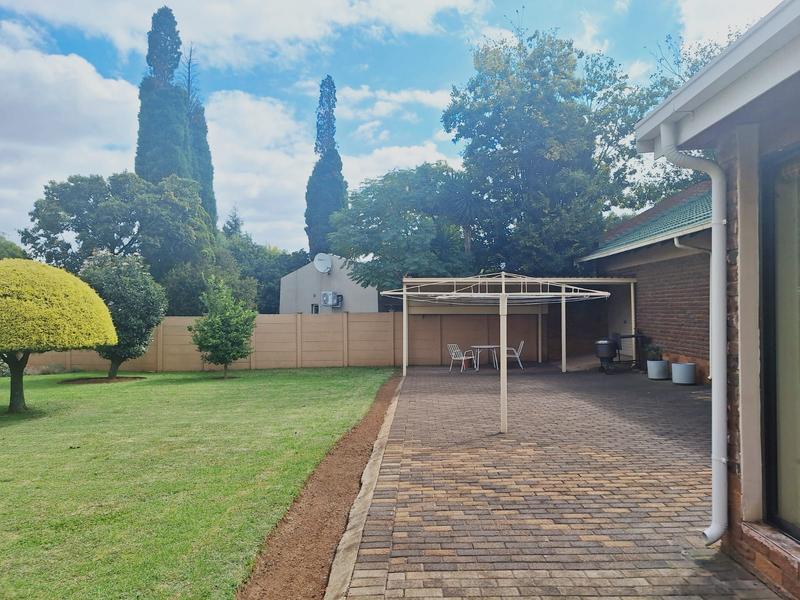 3 Bedroom Property for Sale in Goedeburg Gauteng