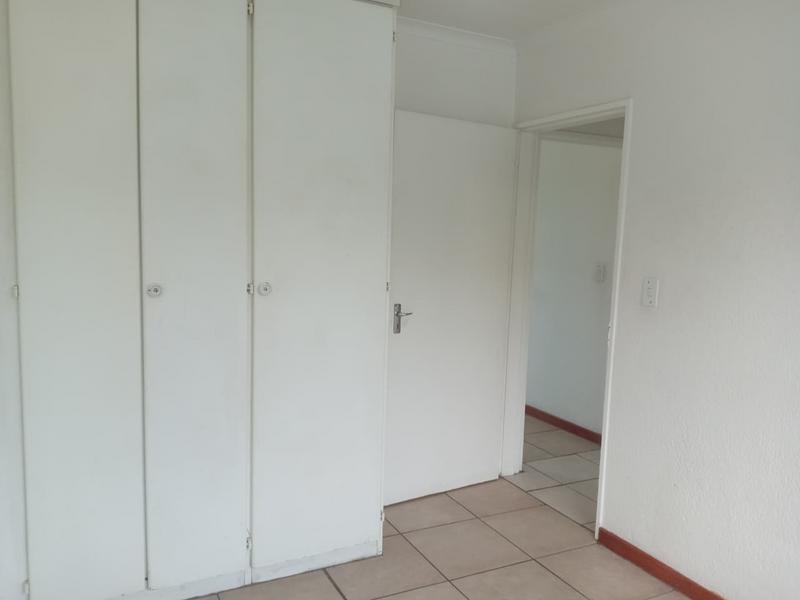 To Let 2 Bedroom Property for Rent in Sandown Gauteng