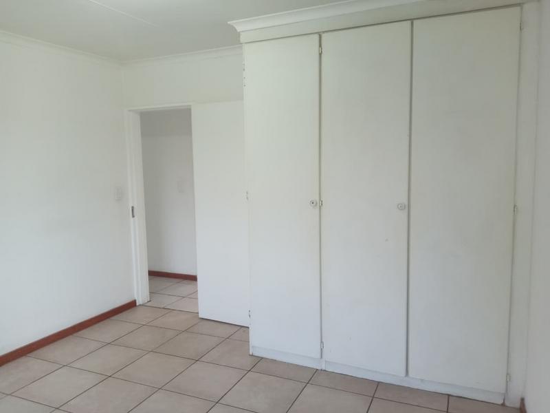 To Let 2 Bedroom Property for Rent in Sandown Gauteng