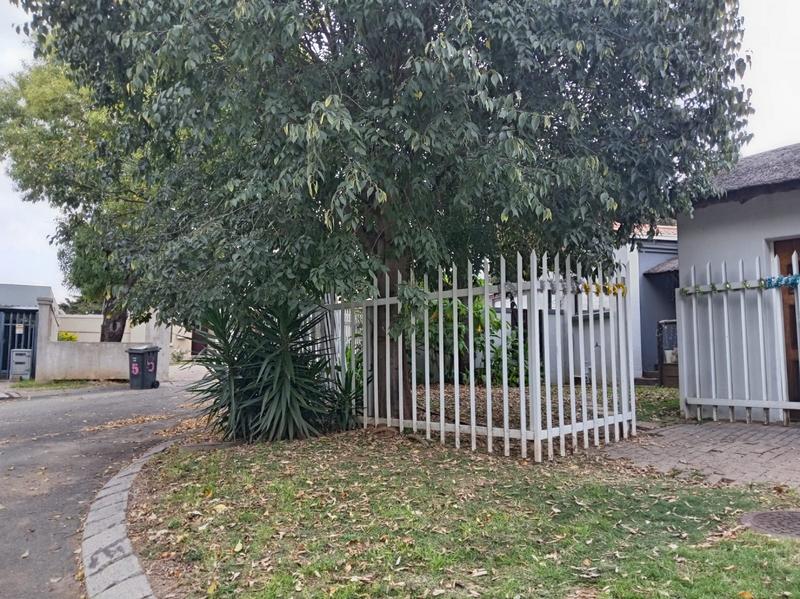 2 Bedroom Property for Sale in Randpark Ridge Gauteng