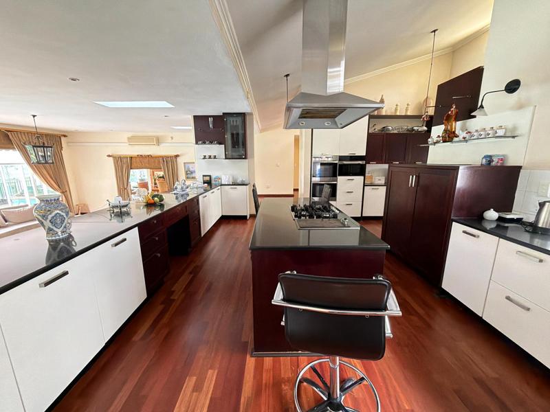 5 Bedroom Property for Sale in Bryanston Gauteng