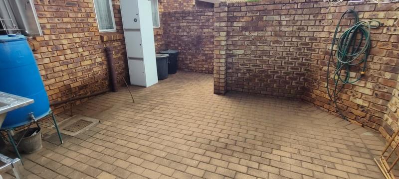 2 Bedroom Property for Sale in Clarina Gauteng