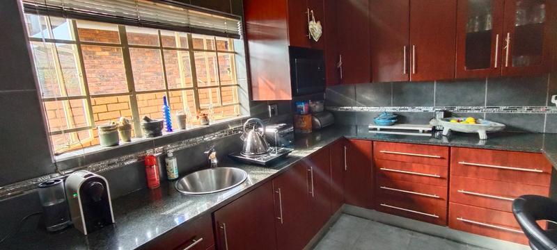 3 Bedroom Property for Sale in Florauna Gauteng