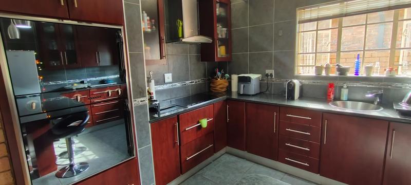 3 Bedroom Property for Sale in Florauna Gauteng