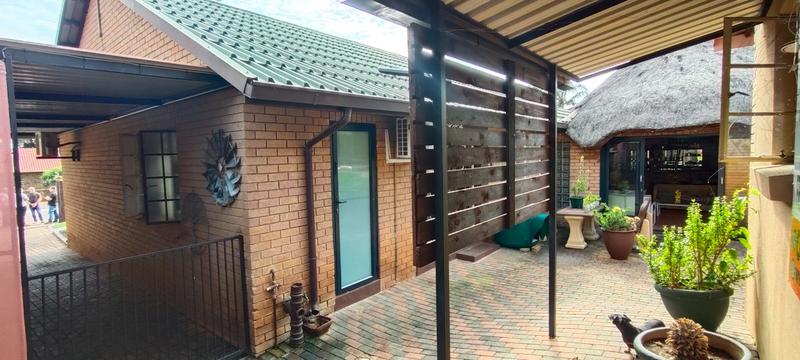 3 Bedroom Property for Sale in Florauna Gauteng