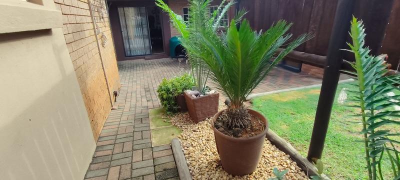 3 Bedroom Property for Sale in Florauna Gauteng